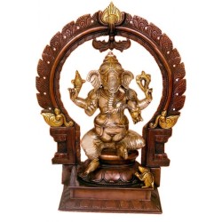 Two Tone Coloured Ganesha on Peeta