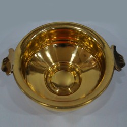 Buy shining urli made of brass