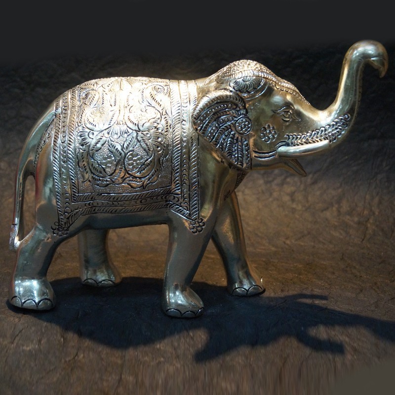 Walking Elephant aluminium idol