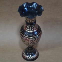 Flower shaped opening brass flower vase 