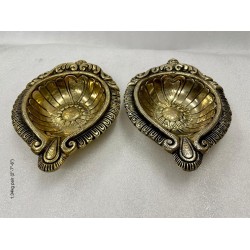 Flower Petals Design Brass Deepa Pair