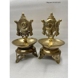 Fine Quality Shanka Chakra Bronze Deepa Pair