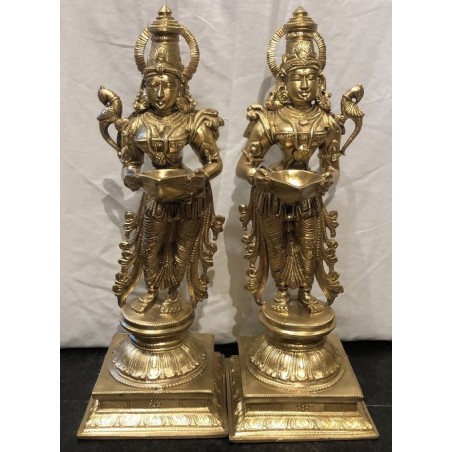 Deepa Lakshmi bronze statue